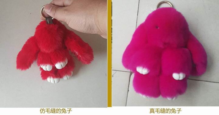 同樣的裝死兔掛件8元到80元都有，我怎么選？
