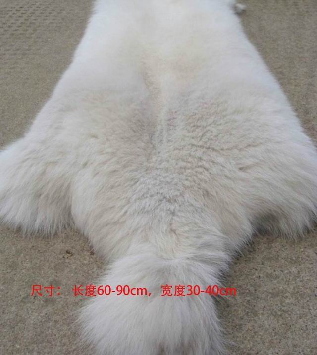 僅差一點(diǎn)顏色，報(bào)價(jià)差別這么大？藍(lán)狐毛領(lǐng)惹的禍！- 485