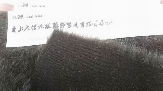 真毛領(lǐng)和假毛領(lǐng)的區(qū)別？“一看二燒三拔”，就這么簡單！-673