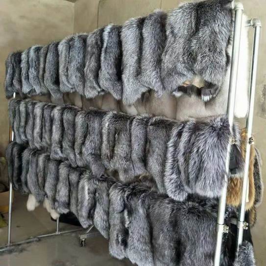 剛到貨的羽絨服毛領(lǐng)掉毛，質(zhì)量有問題嗎？-756