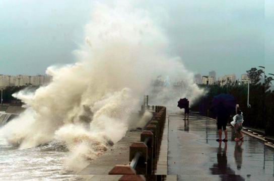 利奇馬臺(tái)風(fēng)光臨青島